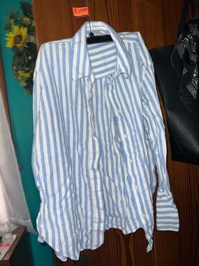H&M Light Blue and White Striped Casual Button-Down Shirt
